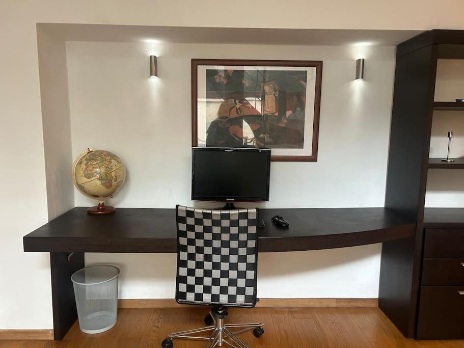 Down Town Spacious Duplex With Private Parking & Game Room Brussels Exterior photo